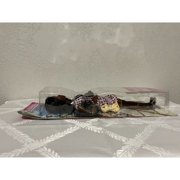 Mattel Barbie You Can Be Anything Doll Pet Photographer New - Picture 6 of 6